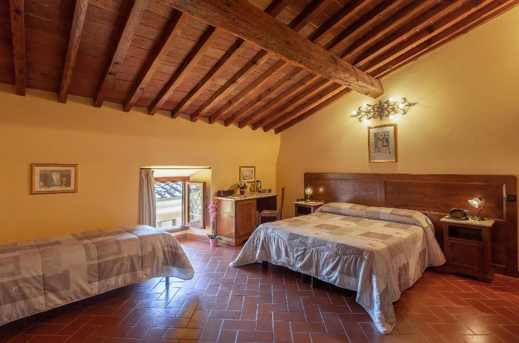 TRIPLE STANDARD Room, Palazzo Graziani, Florence