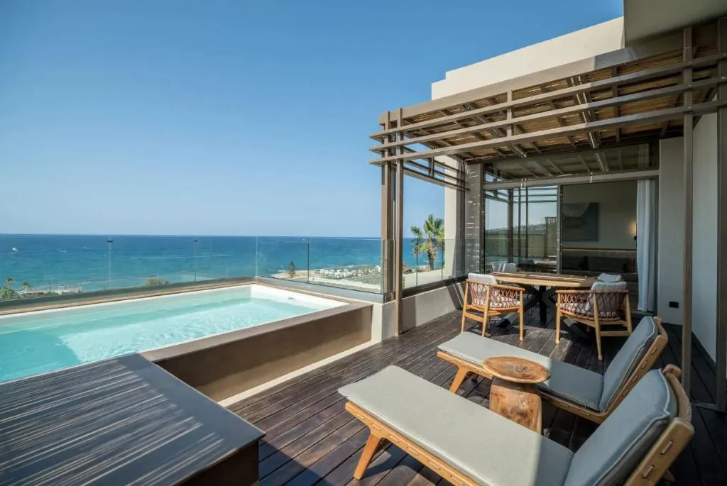 SUITE WITH JACUZZI Room, King Minos Retreat Resort and Spa, Crete