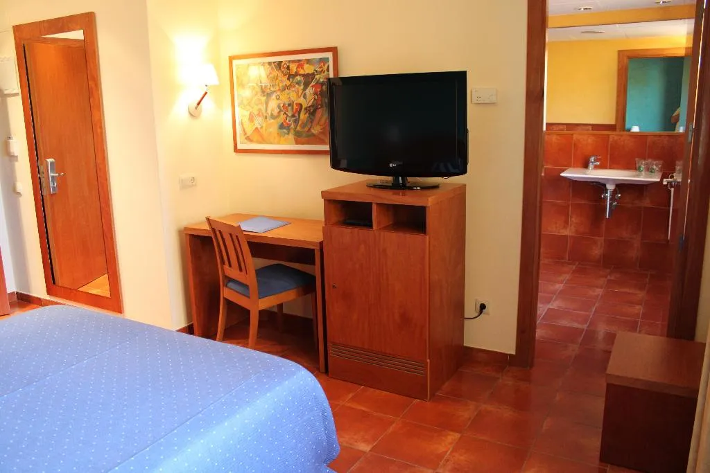 SINGLE STANDARD Room, Picasso, Costa Brava