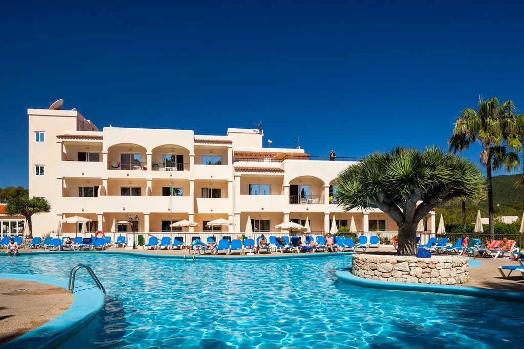 Pool, Invisa Hotel Club Cala Blanca, Ibiza
