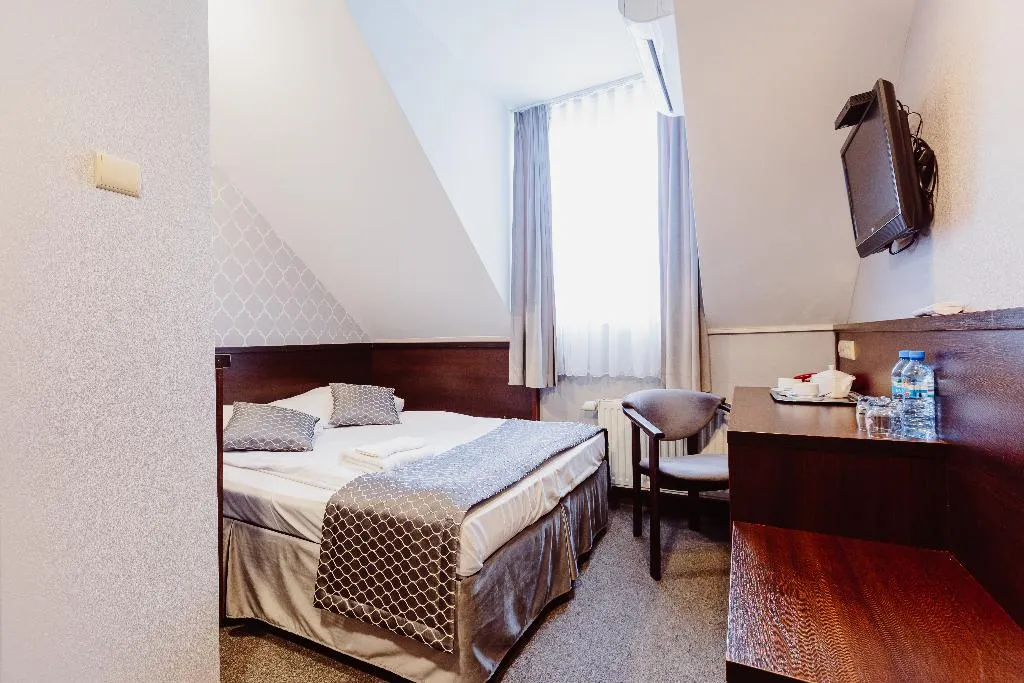 SINGLE BUSINESS Room, Fero Express, Krakow