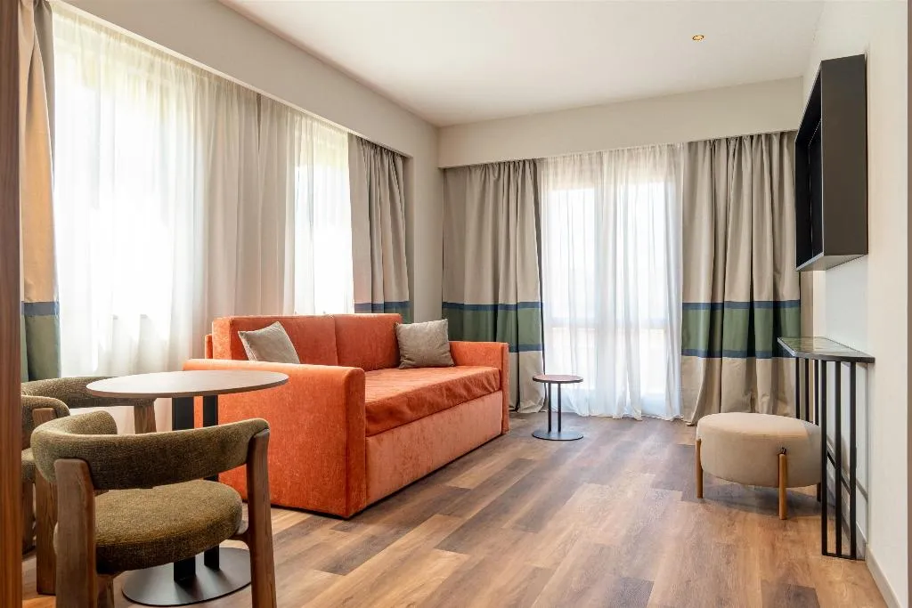 Room, Picciolo Etna Golf Resort & Spa, Curio Collection, Catania