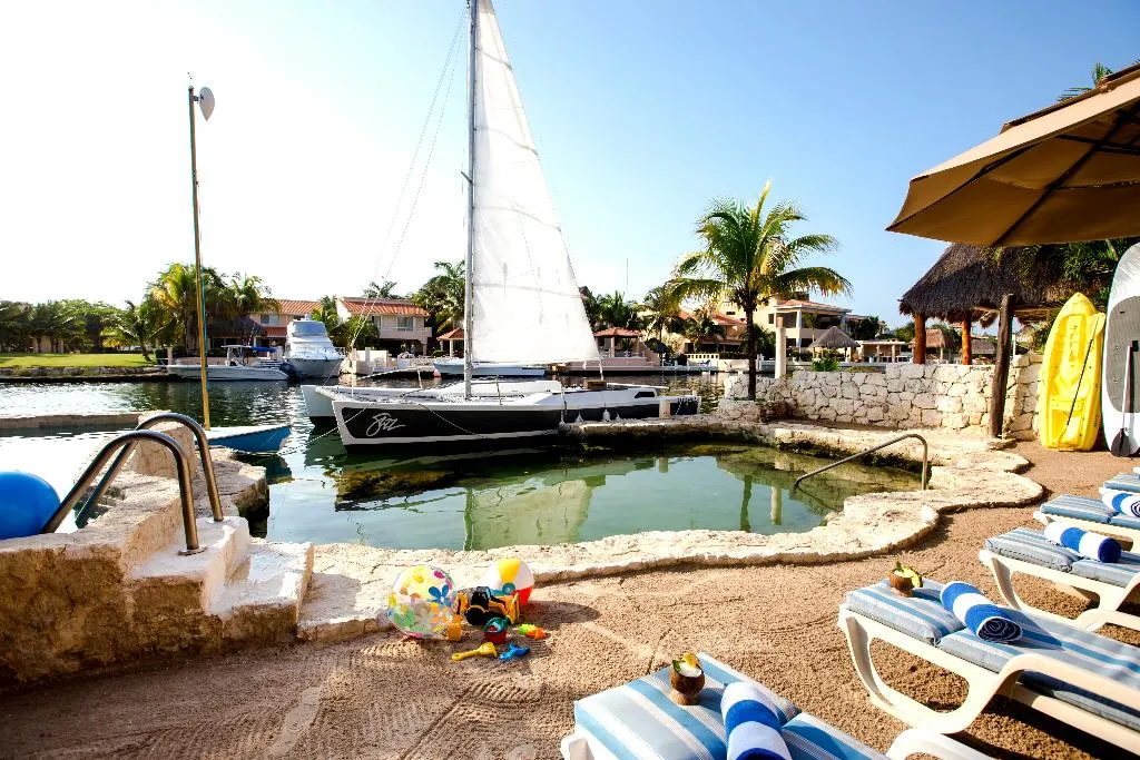 General view, Chez Waffle Hotel, Cancun Area