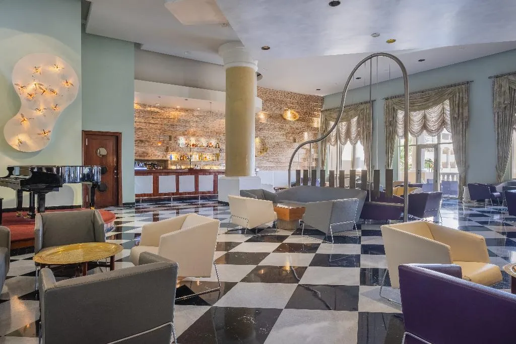 Bar, Iberostar Selection Rose Hall Suites All Inclusive, Montego Bay
