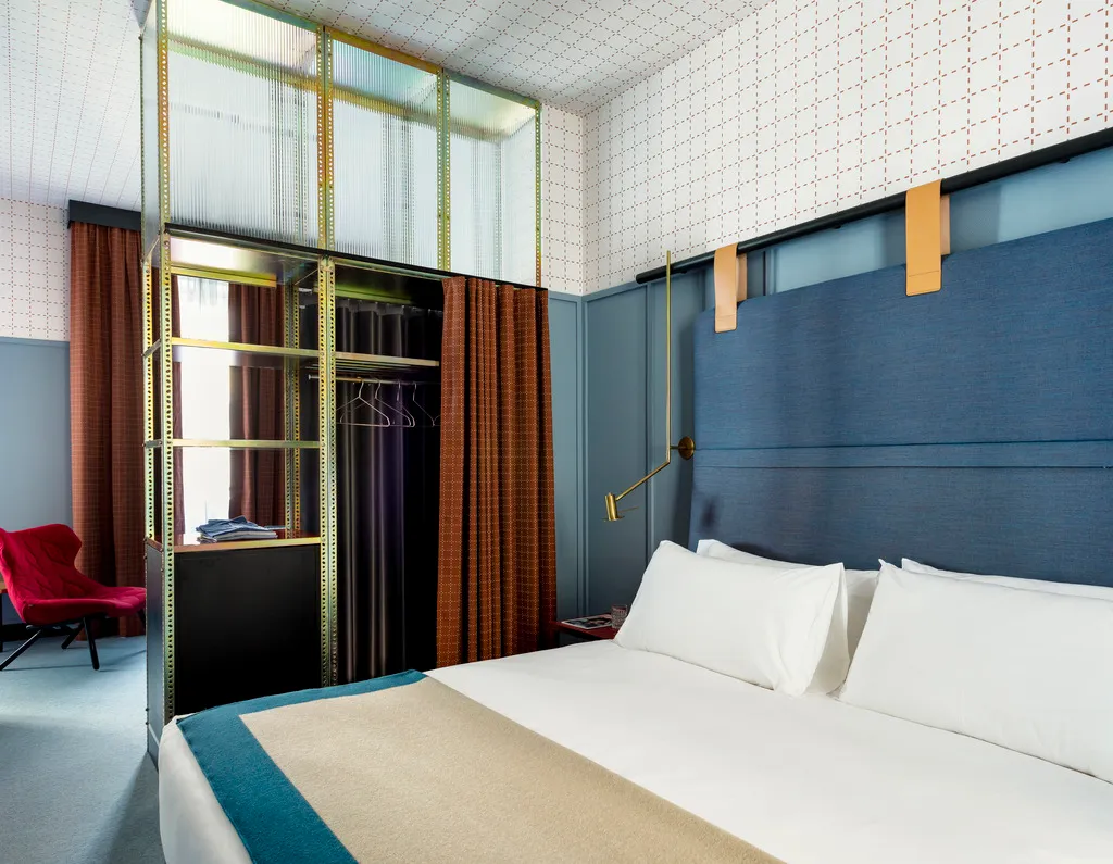 JUNIOR SUITE STANDARD Room, Room Mate Collection Giulia, Milan, Milan