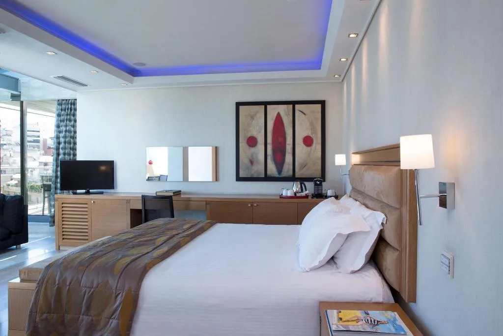 Room, Golden Age of Athens, Athens