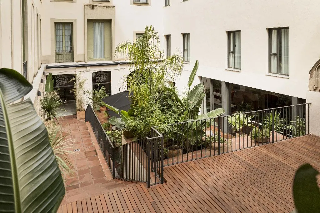 General view, Petit Palace Boquería Garden, Barcelona