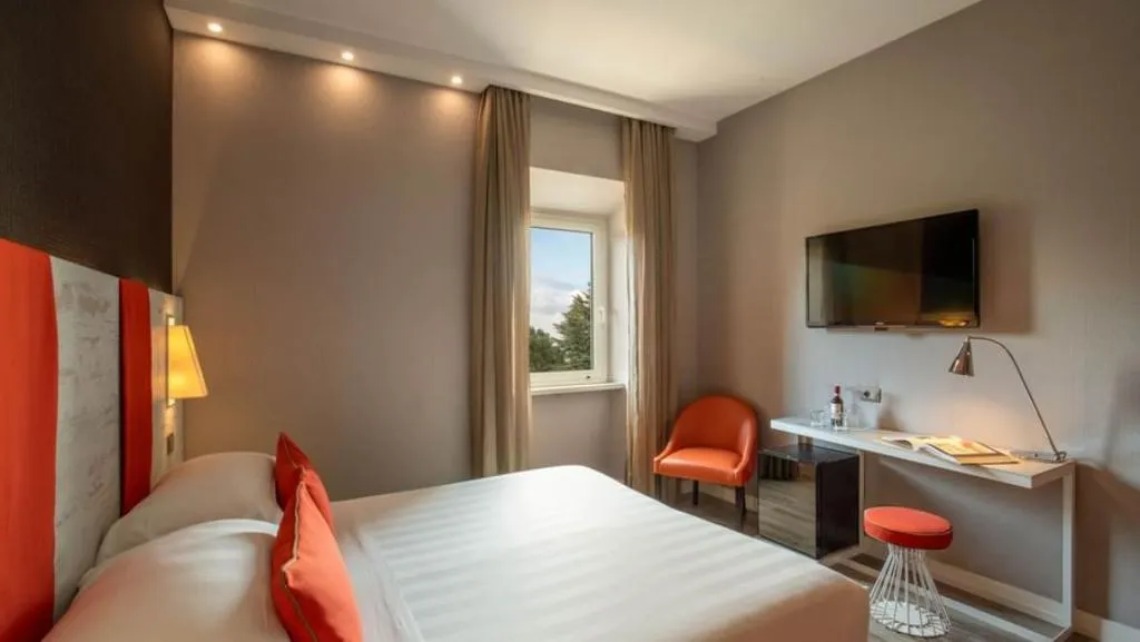 Double or Twin DELUXE Room, The Guardian Hotel, Rome