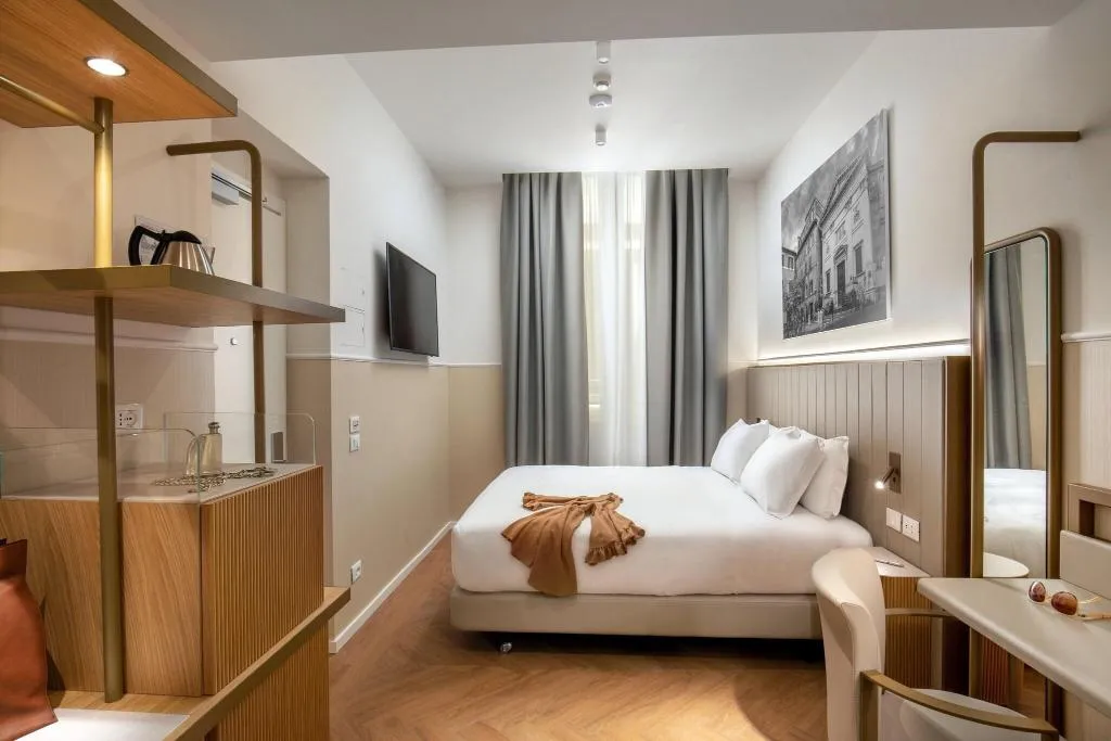 Room, Cosmopolita Hotel Rome, Tapestry Collection by Hil, Rome