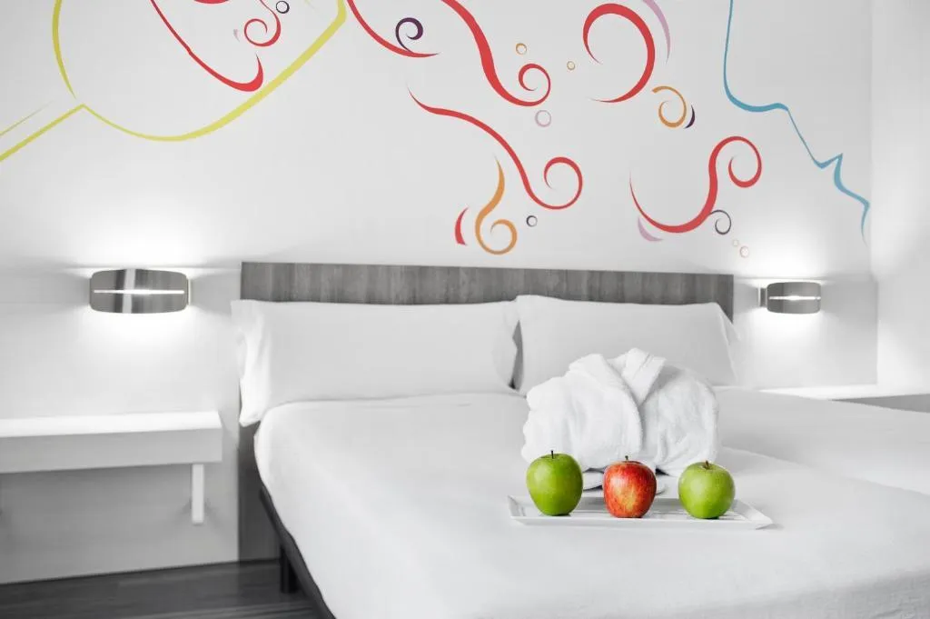 DOUBLE SINGLE USE SUPERIOR Room, Ibis Styles Madrid Prado, Madrid