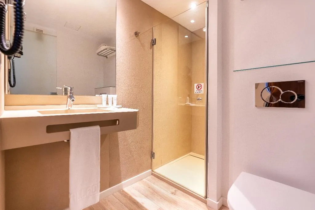 SINGLE WITH BALCONY WITH VIEWS Room, Palladium, Majorca