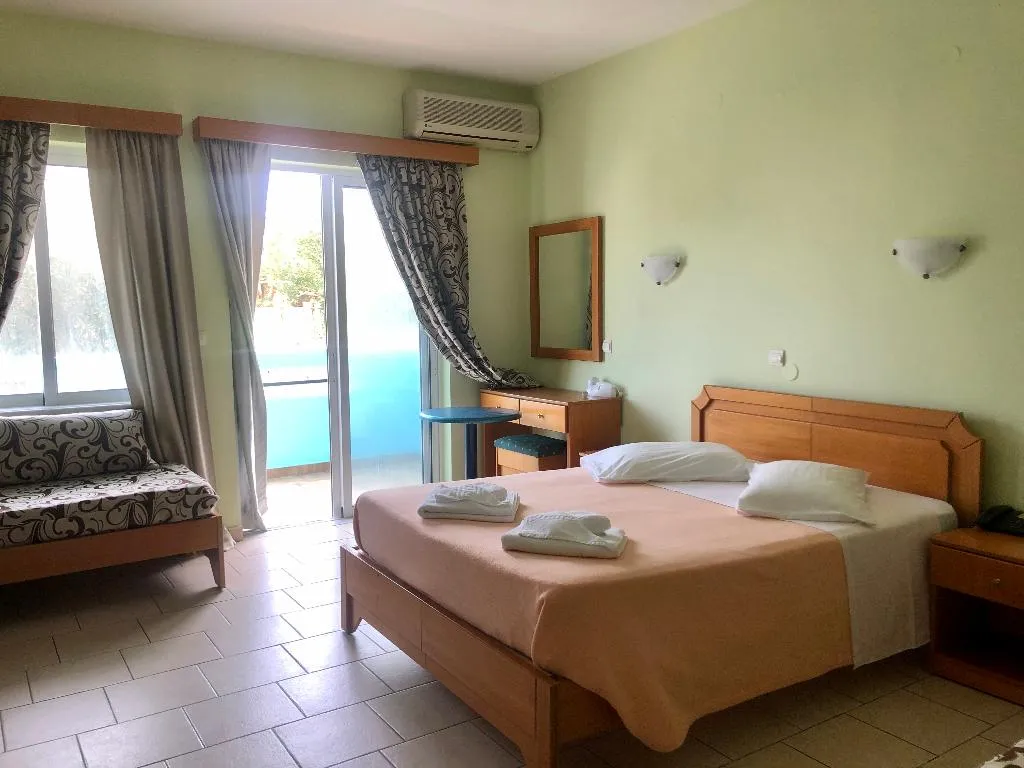 STUDIO GARDEN VIEW Room, Epis Hotel, Crete