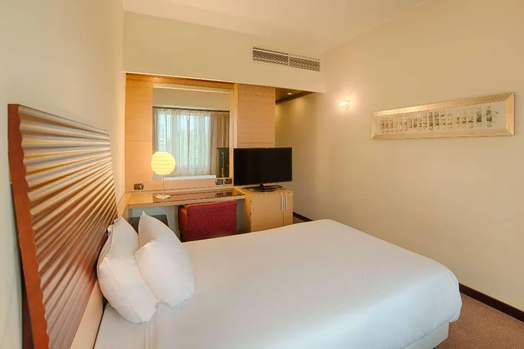 SINGLE WITH VIEWS Room, NH Milano 2, Milan
