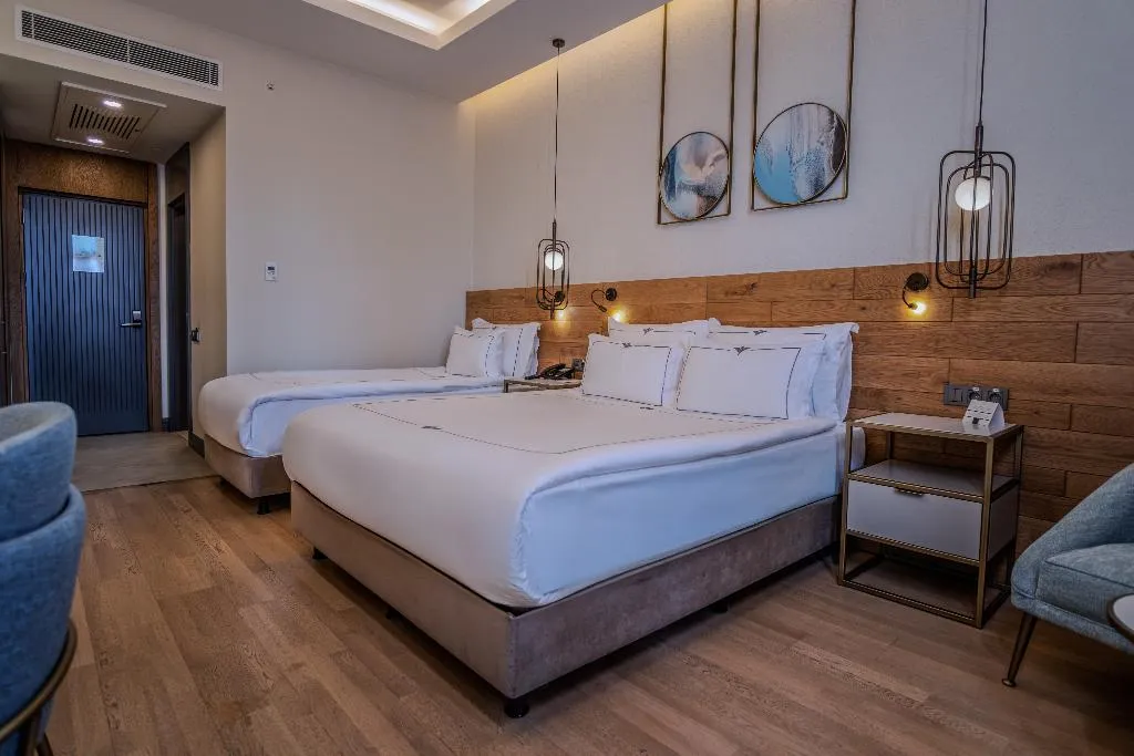 DOUBLE SUPERIOR LAND VIEW Room, Miramare Beach, Antalya