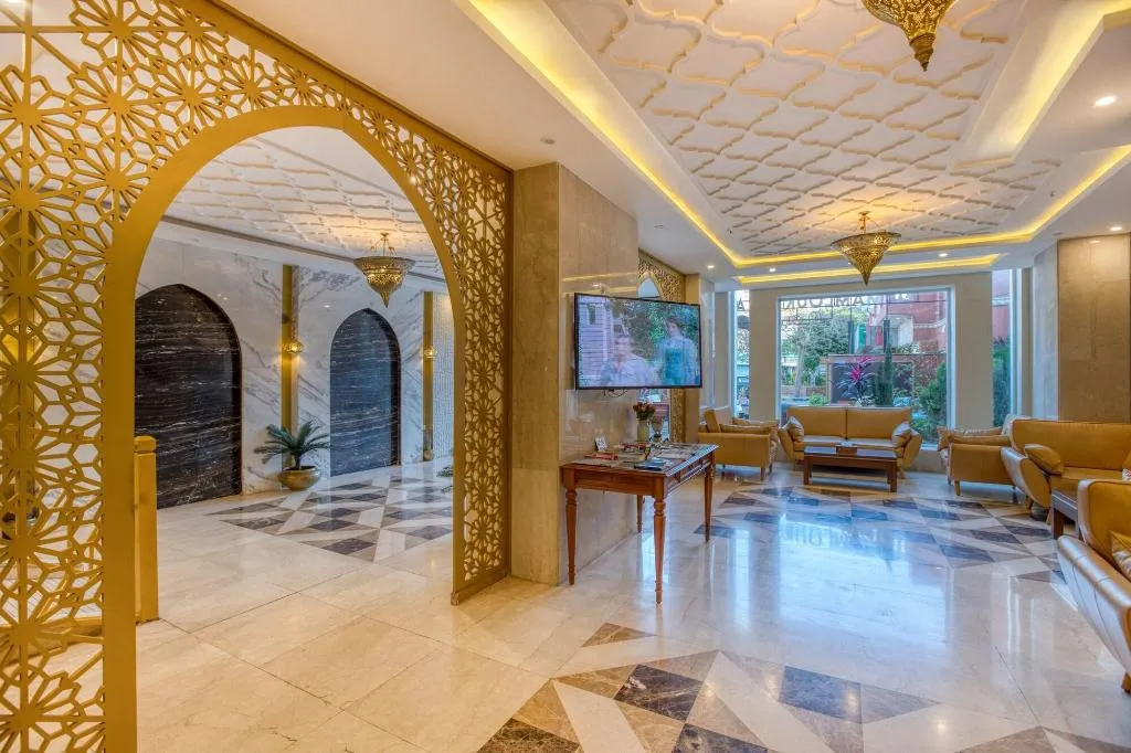 Lobby, Mamluk Pyramids Hotel, Cairo