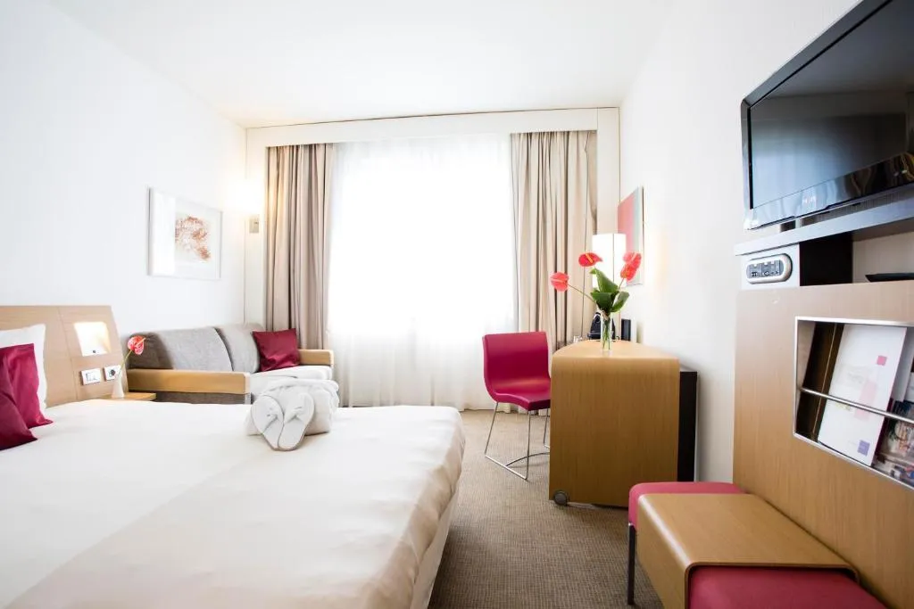 DOUBLE EXECUTIVE Room, Novotel Salerno Est Arechi, Naples