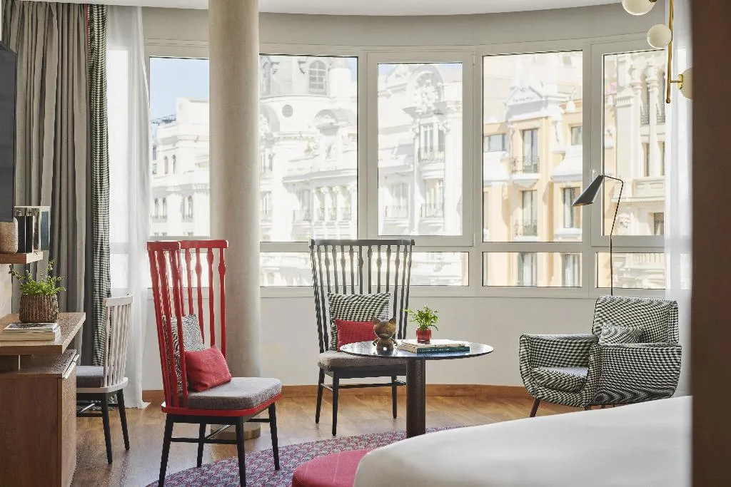 JUNIOR SUITE STANDARD Room, Hyatt Centric Gran Via Madrid, Madrid