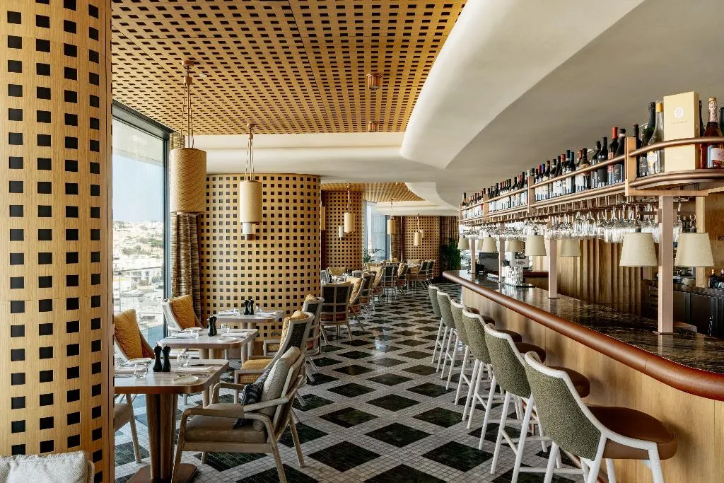 Restaurant, Me Malta, Malta