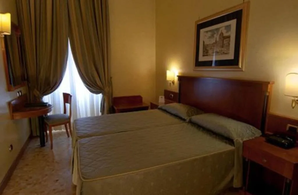 QUADRUPLE CAPACITY 4 Room, Miami, Rome