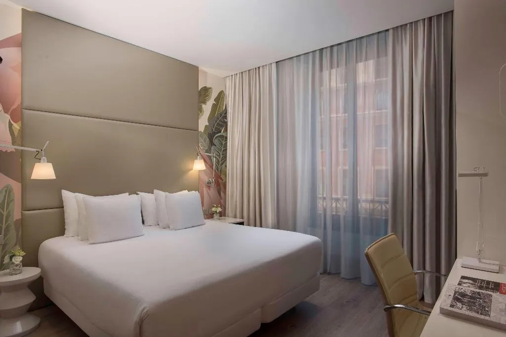 DOUBLE SUPERIOR Room, NH Collection Milano Touring, Milan