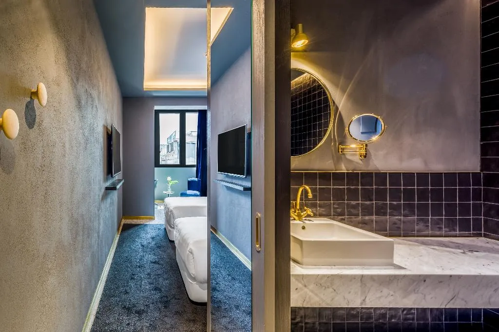 DOUBLE SINGLE USE DELUXE Room, Room Mate Collection Gerard, Barcelona, Barcelona