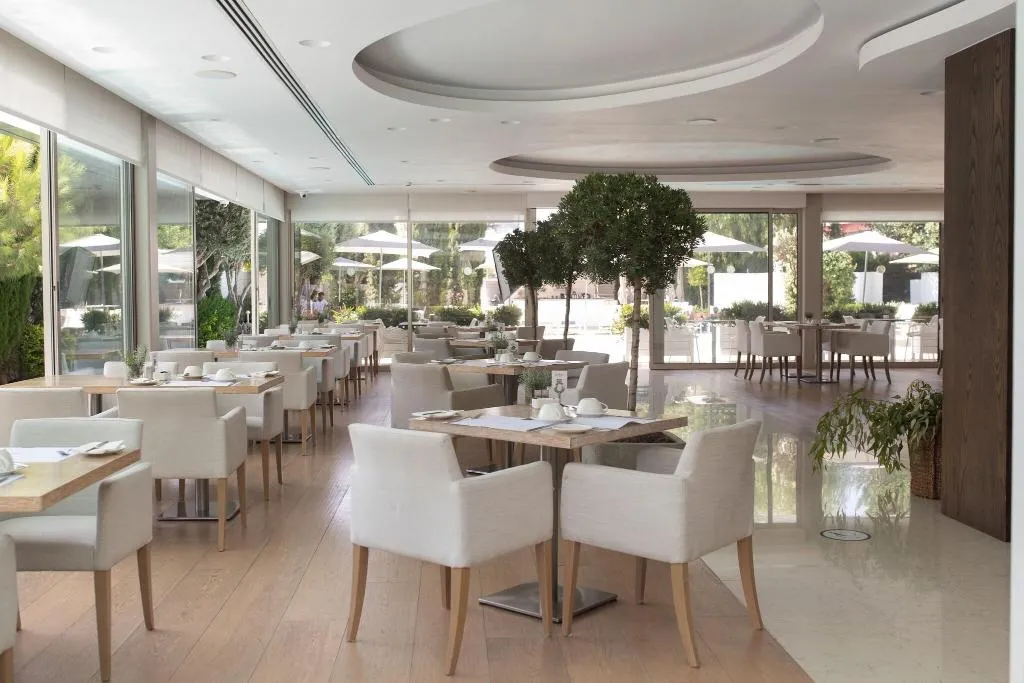 Restaurant, Alasia Hotel, Cyprus