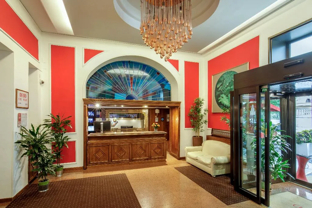Lobby, Oxford, Rome