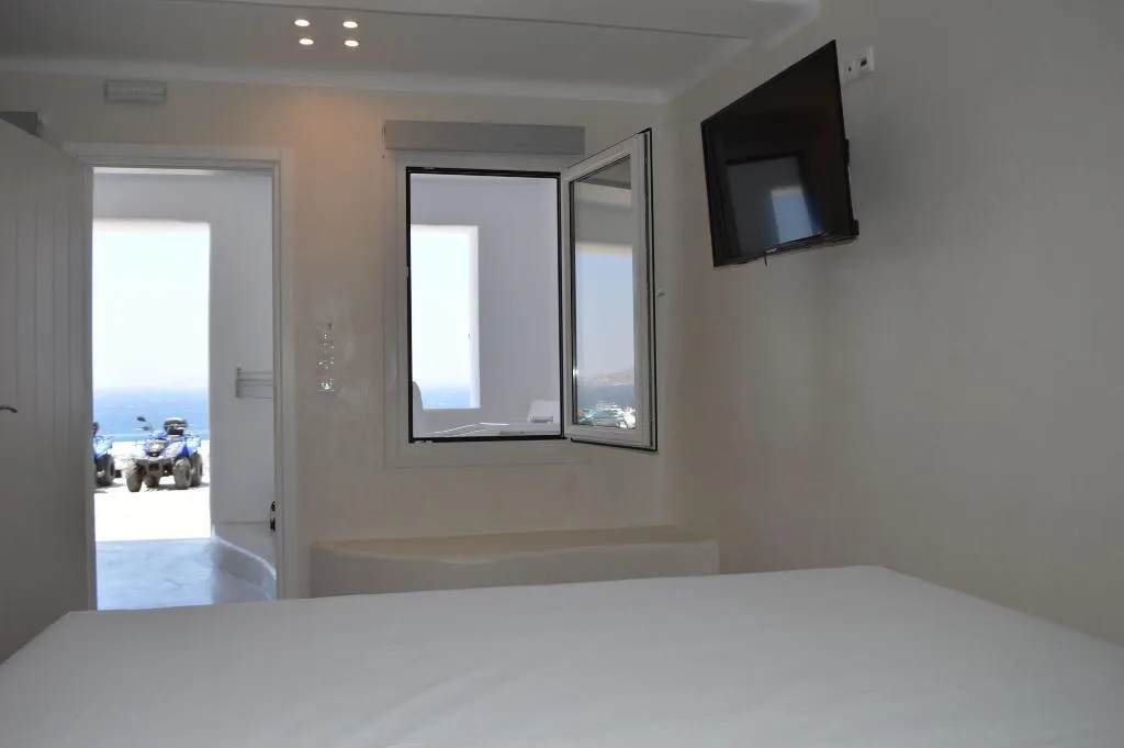 Room, Flaskos Suites, Mykonos