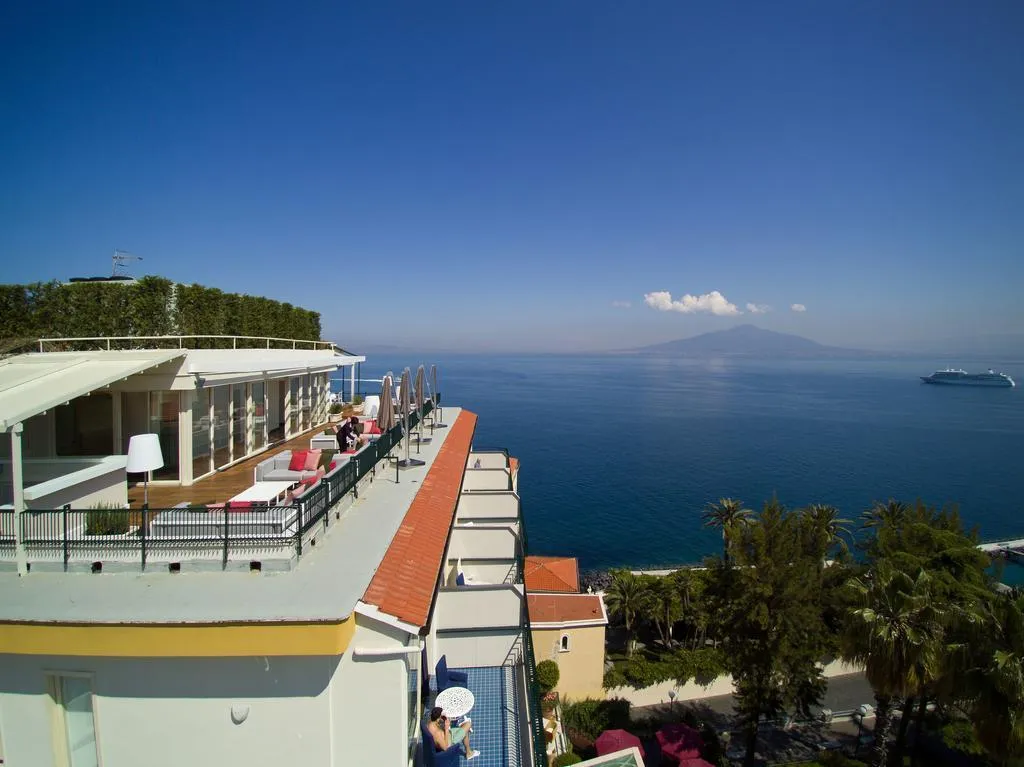 General view, Continental, Naples