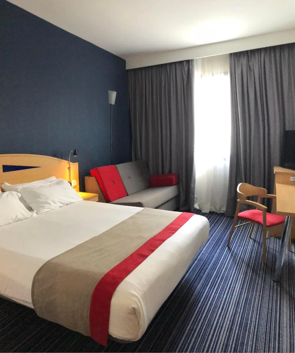 DOUBLE QUEEN SIZE BED Room, Holiday Inn Exp Madrid San Sebastian de los Reyes, Madrid