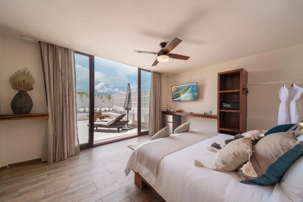 DOUBLE WITH TERRACE Room, K'uyen Boutique Hotel, Cancun Area
