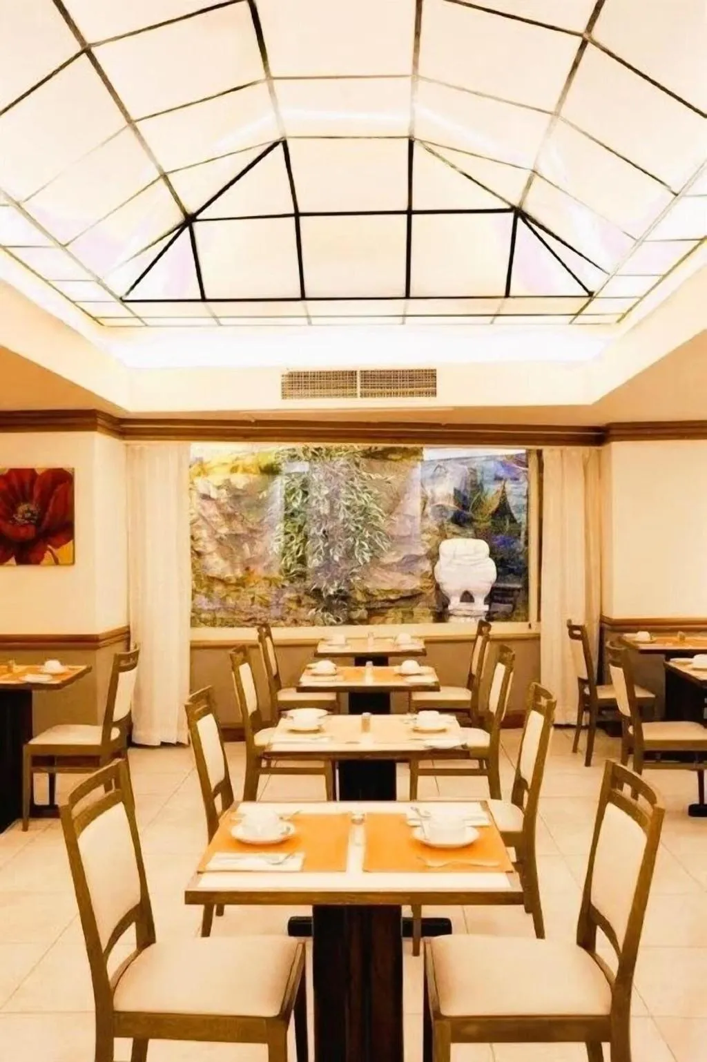 Restaurant, Diplomat, Malta