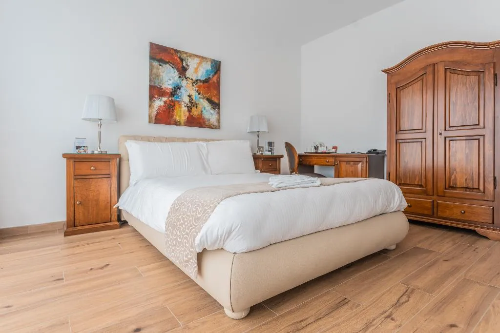 SUITE DELUXE Room, Palazzo Violetta, Malta