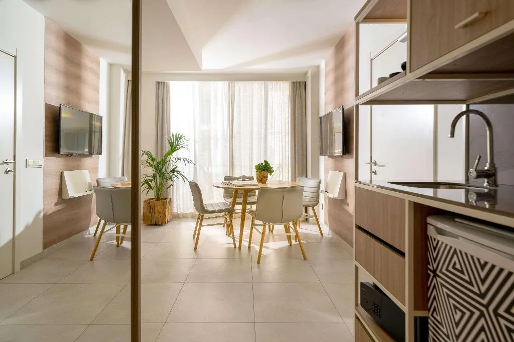 SUITE STANDARD Room, Innside by Melia Calvia Beach, Majorca