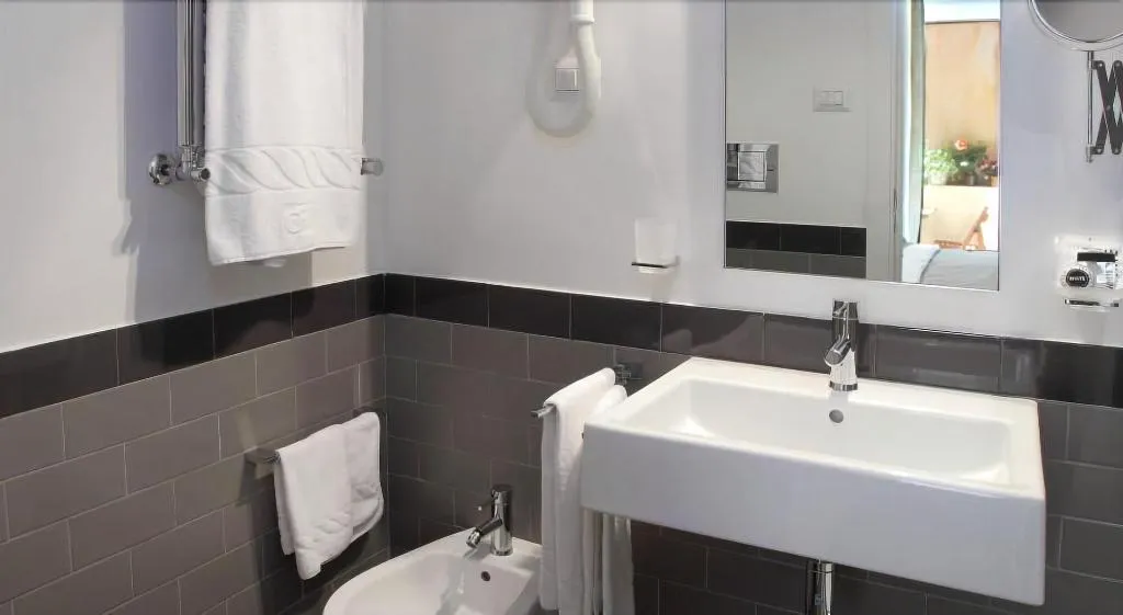 Room, Residence Regola, Rome