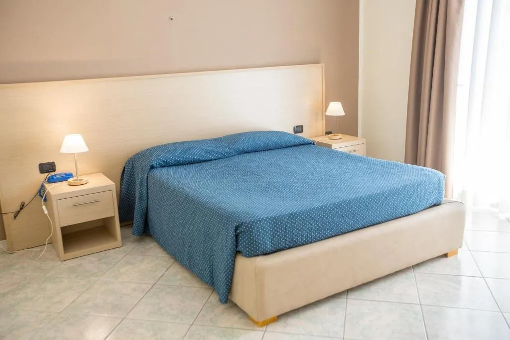 Room, Hotel Tourist, Palermo