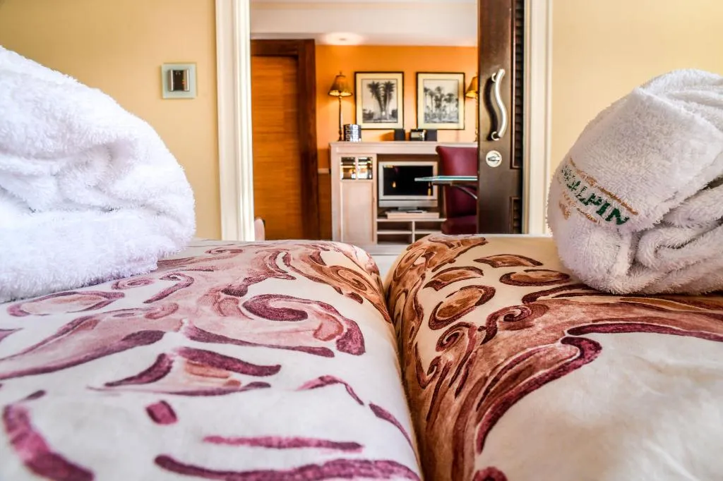 FAMILY ROOM CAPACITY 4 Room, Gran Hotel Guadalpin Banus, Costa Del Sol