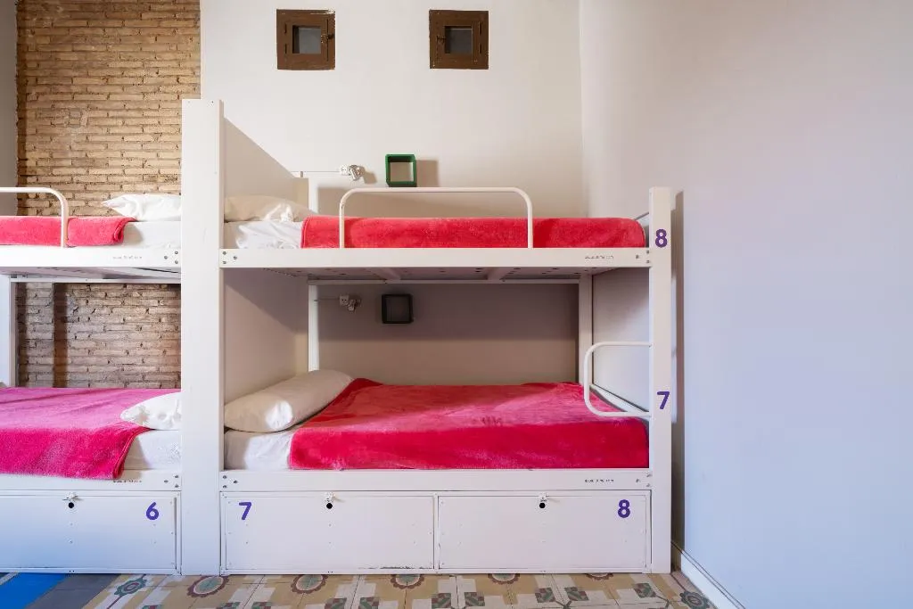 Bed in dormitory CAPACITY 8 Room, Purple Nest, Valencia