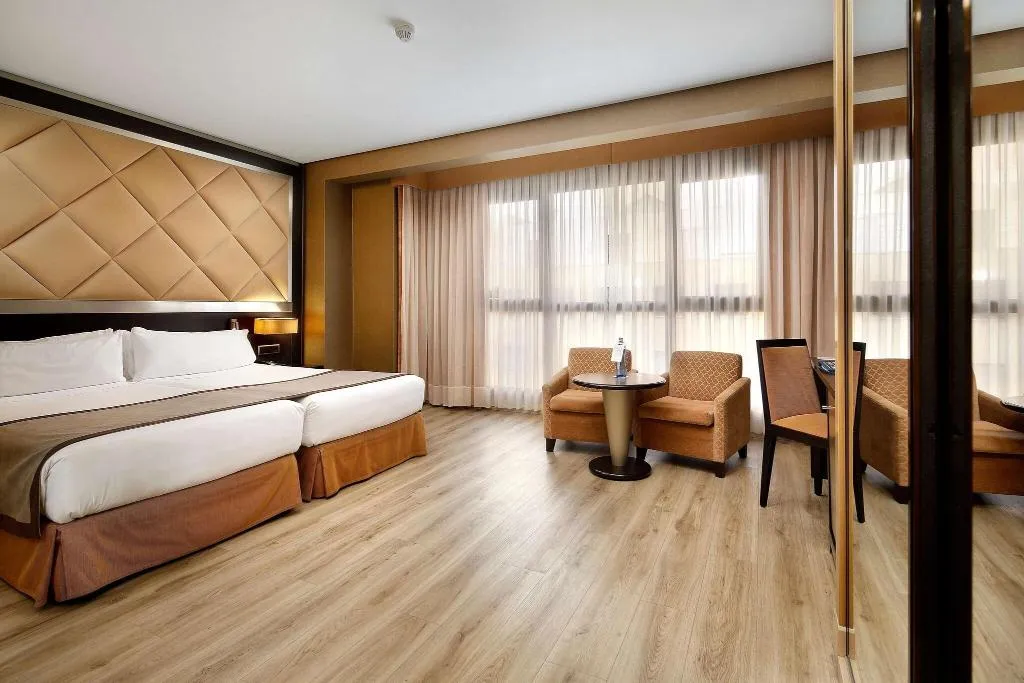DOUBLE STANDARD Room, Hcc St. Moritz, Barcelona