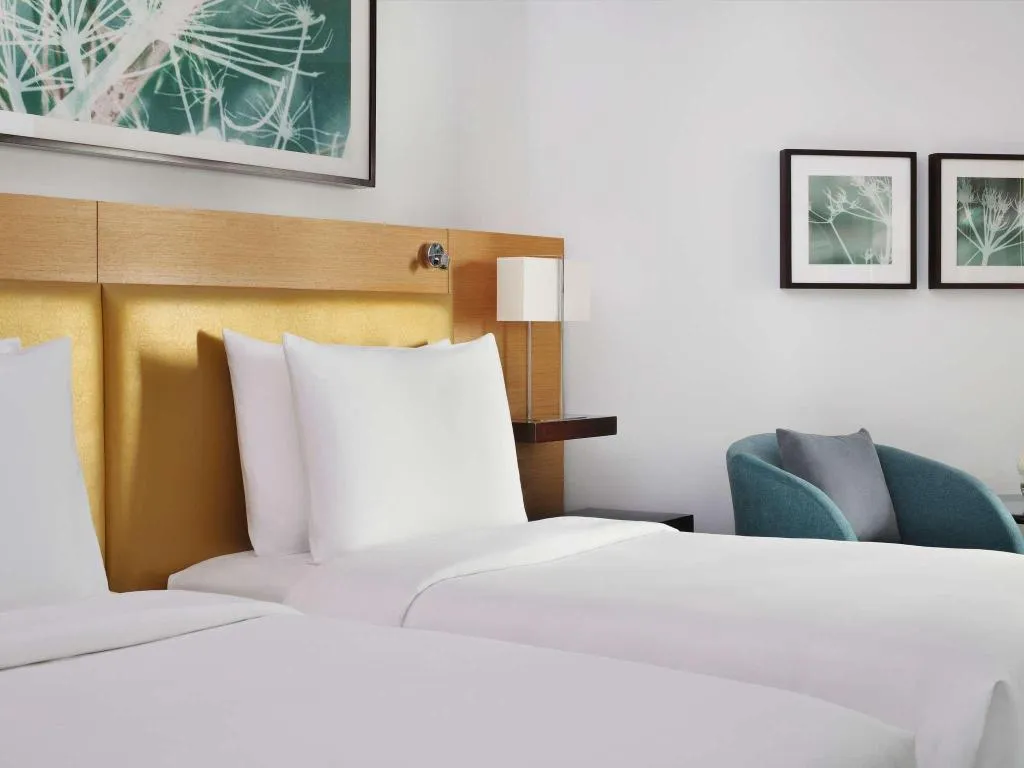 Room EXECUTIVE Room, Movenpick Hotel Jumeirah Beach, Dubai