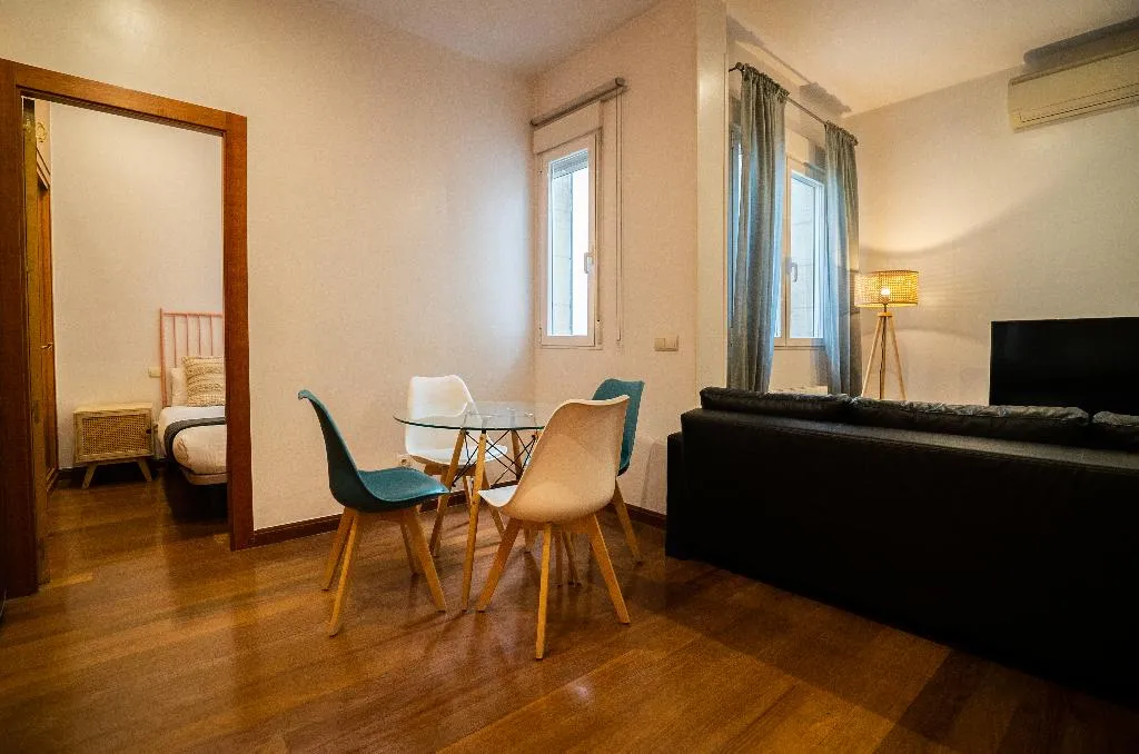 APARTMENT ONE BEDROOM Room, Smartr Madrid Atocha, Madrid