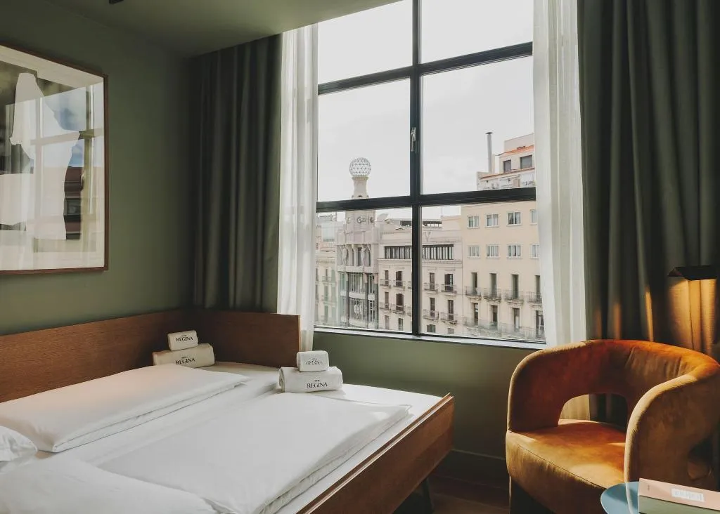 FAMILY ROOM TWO BEDS Room, Regina, Barcelona