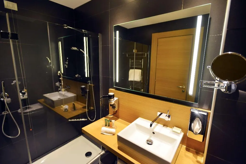 TWIN STANDARD Room, Hilton Garden Inn Milan North, Milan