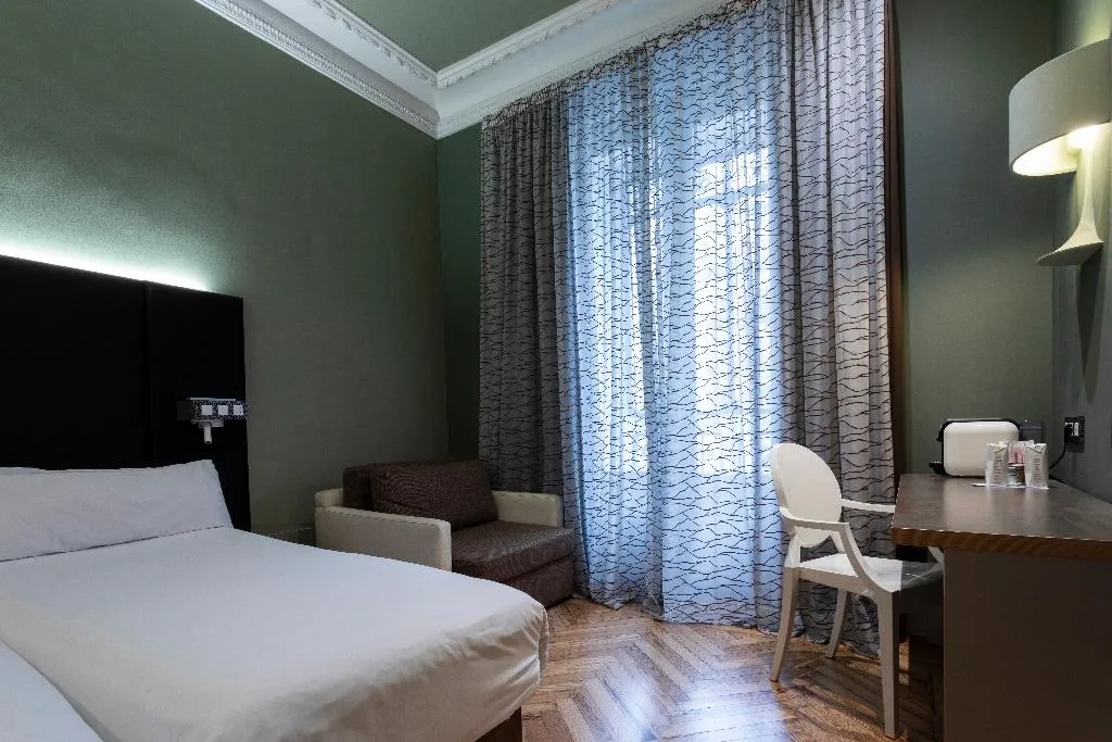 DOUBLE SUPERIOR Room, Petit Palace Lealtad Plaza, Madrid