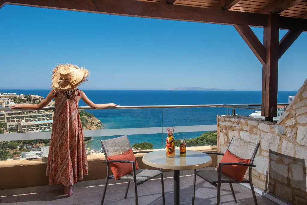 FAMILY ROOM SEA VIEW TWO BEDROOMS Room, Blue Bay Resort Hotel, Crete