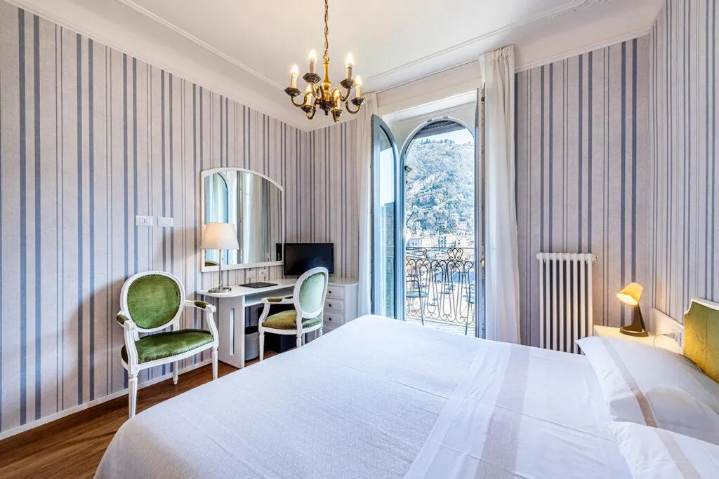 TRIPLE SUPERIOR LAKE VIEW Room, Metropole Suisse, Milan