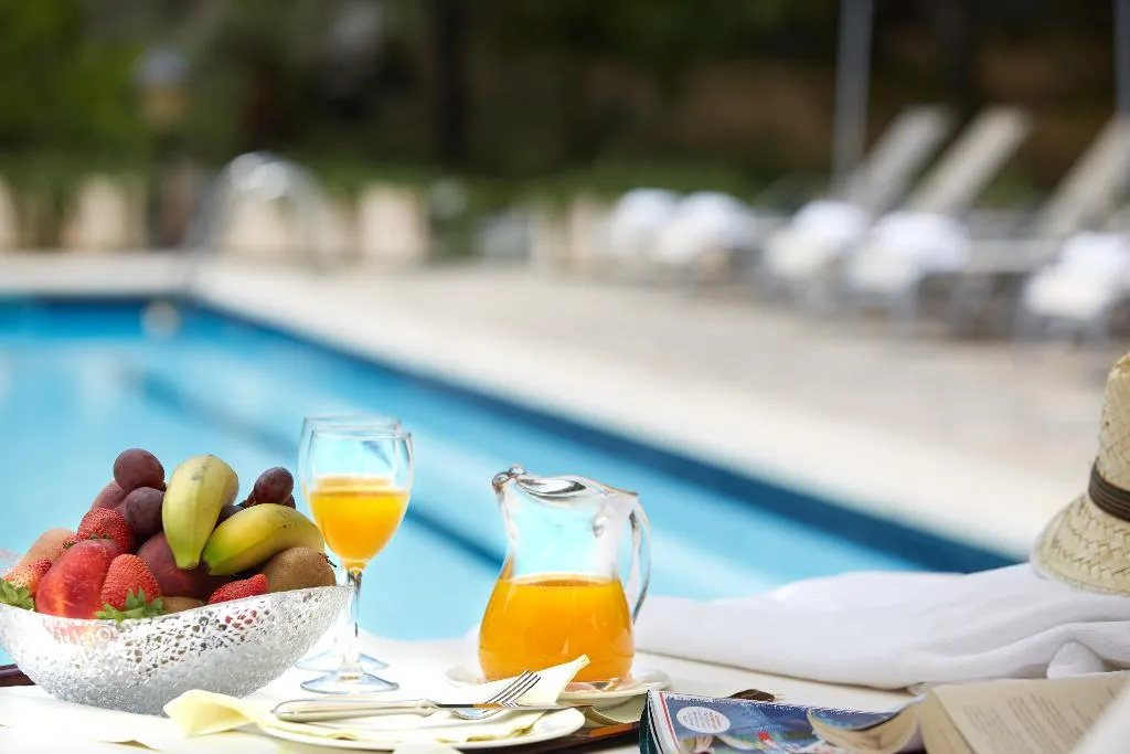 Pool, L´Hermitage, Majorca