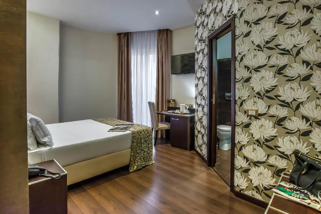 DOUBLE SUPERIOR Room, Catone District Hotel, Rome