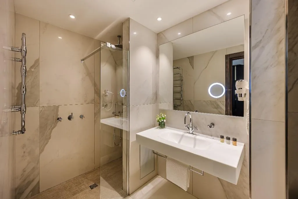SINGLE DELUXE Room, The Square Milano Duomo, Milan