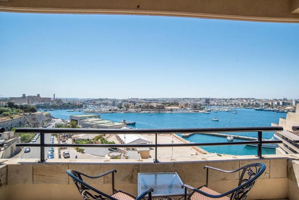 Room, Grand Hotel Excelsior, Malta